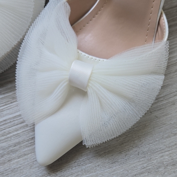 Lulu's Elegant White Heels with Tulle Bow - Picture 3 of 8